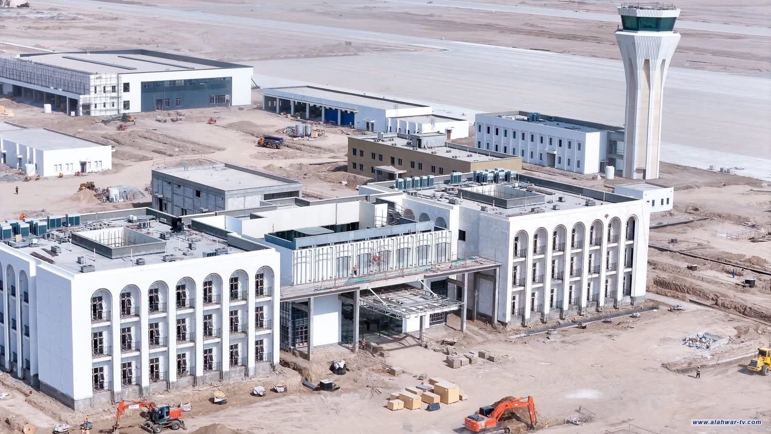 النقل: مطار الناصرية دخل مراحل الإنجاز النهائية تمهيداً لافتتاحه