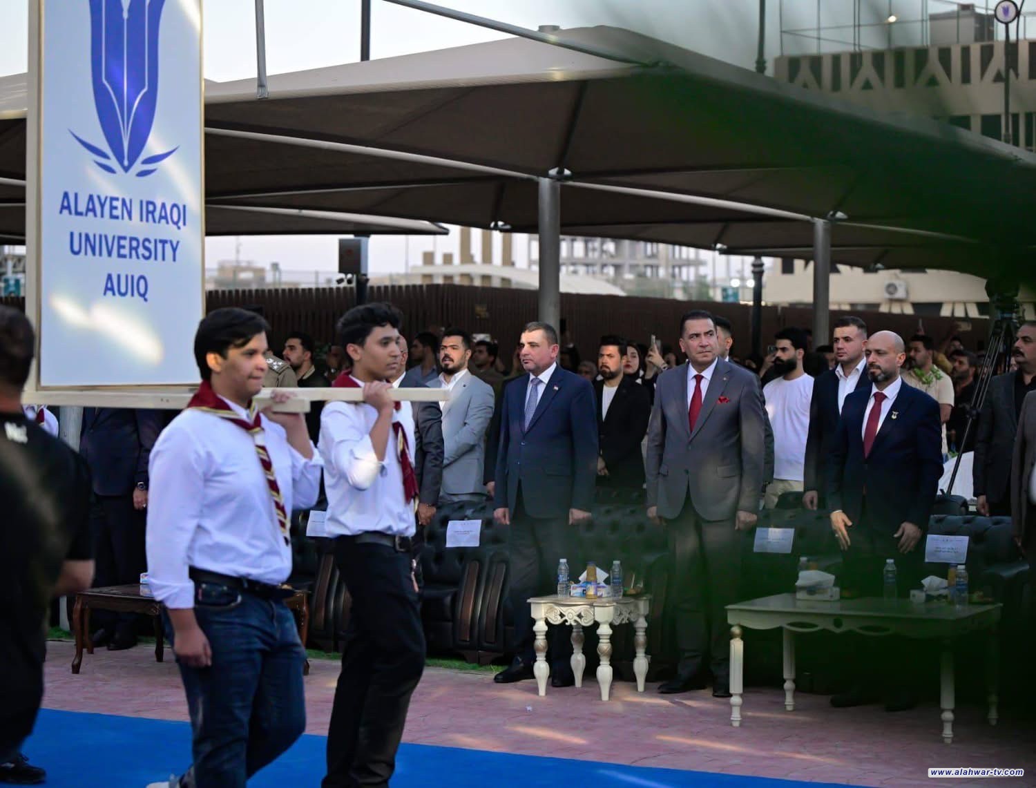 محافظ ذي قار يحضر حفل تخرج دفعة التميز والإبداع في جامعة العين ويشيد بجهود الطلبة والكادر التدريسي