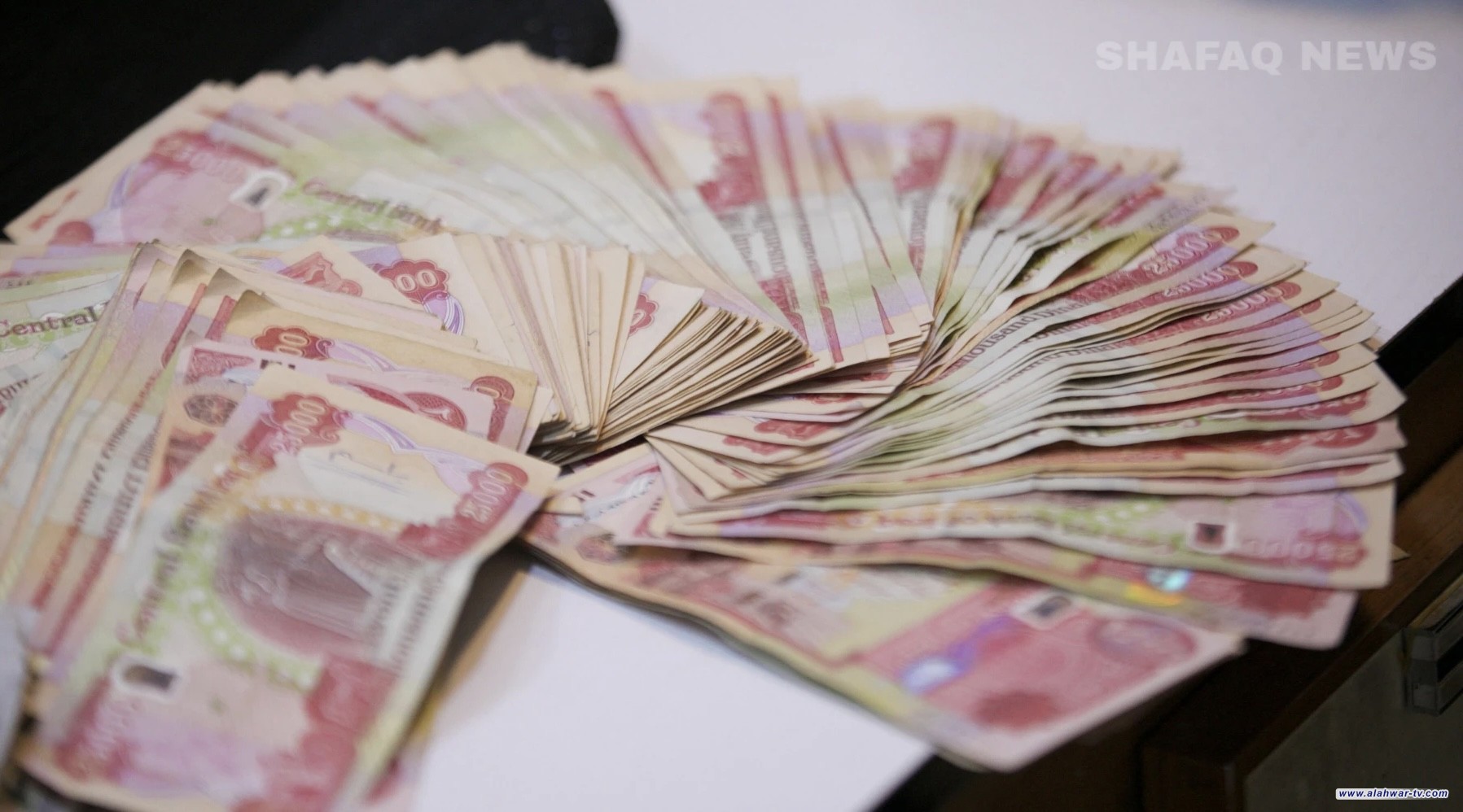 أزمة سيولة تؤخر مستحقات المتقاعدين ومقترح برلماني للجوء إلى الخزينة