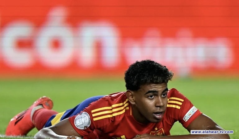 قبل مواجهة مصر.. مدرب إسبانيا يكشف حالة لامين يامال