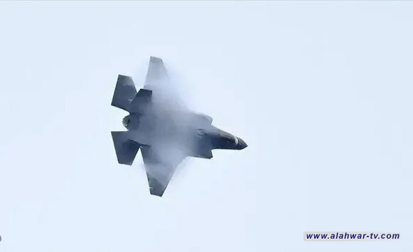 أكسيوس: القوات الأمريكية تنقذ ثاني فرد من طاقم مقاتلة إف-15 أُسقطت في إيران