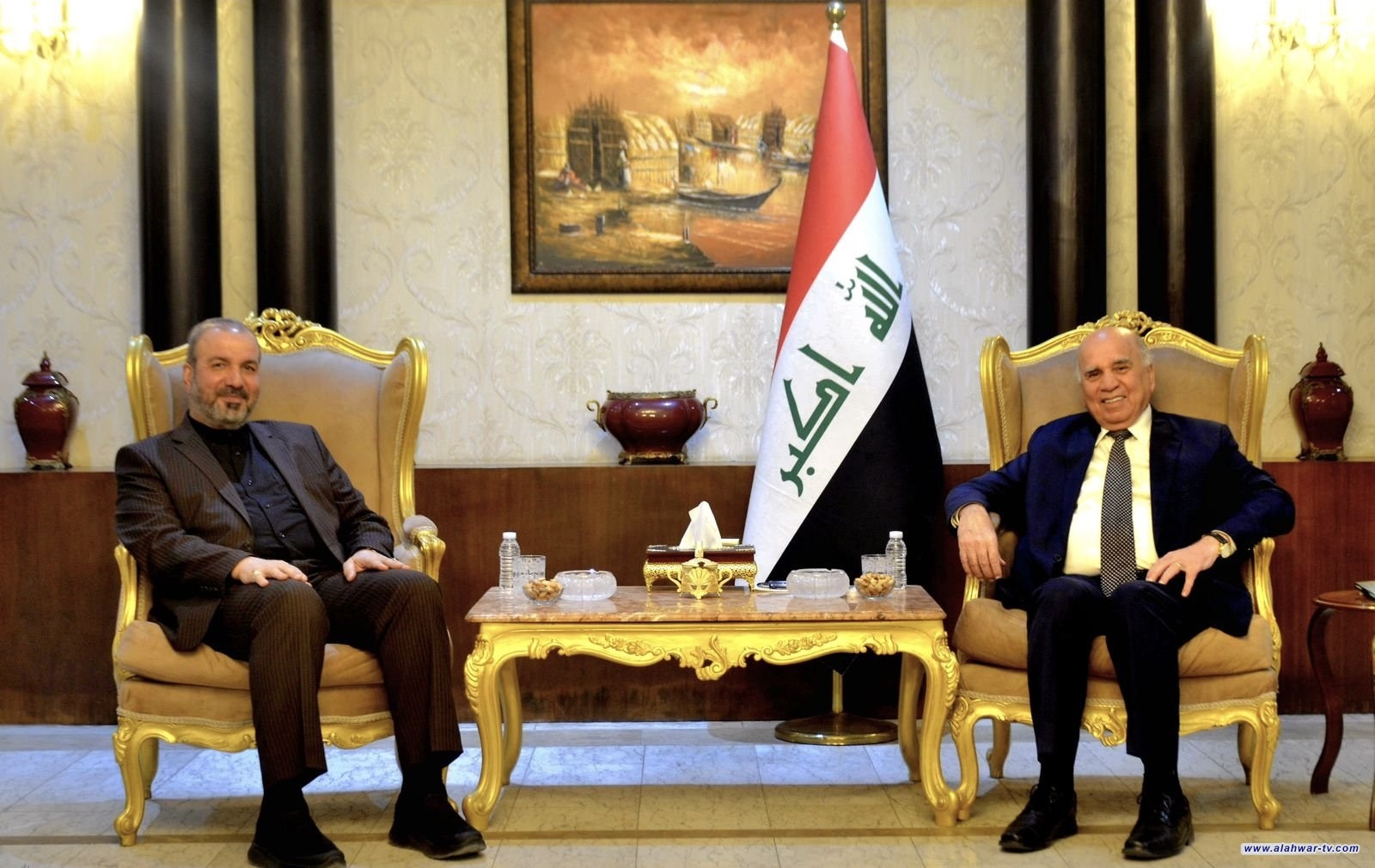 العراق يعبّر عن شكره لإيران للسماح بمرور ناقلات النفط عبر هرمز