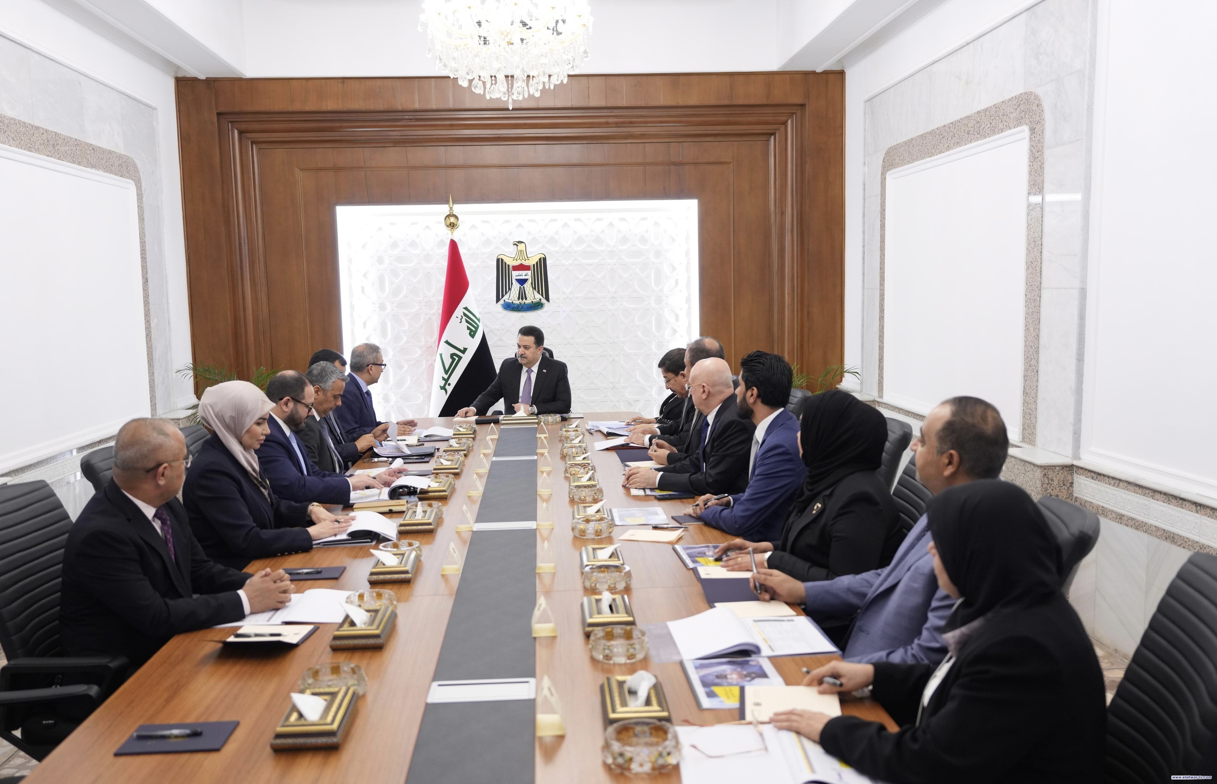 رئيس الوزراء يترأس اجتماعاً لمتابعة إجراءات إصلاح مصرَفي الرافدين والرشيد