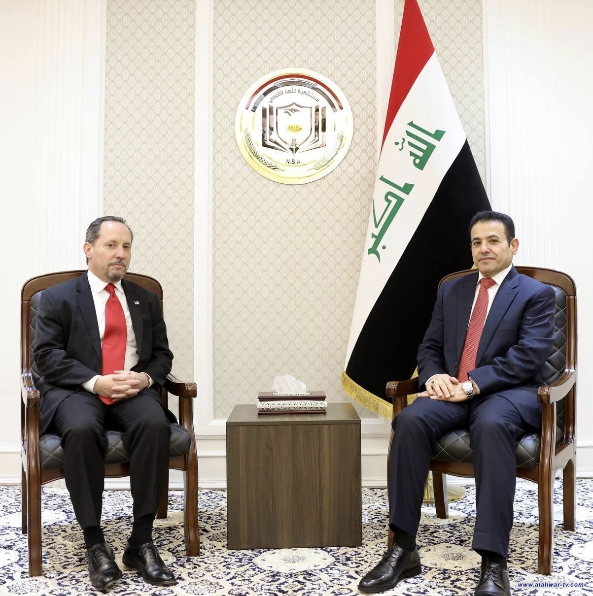 الاعرجي والقائم بأعمال السفارة الأميركية ببغداد يؤكدان أهمية دور العراق المحوري بالمنطقة
