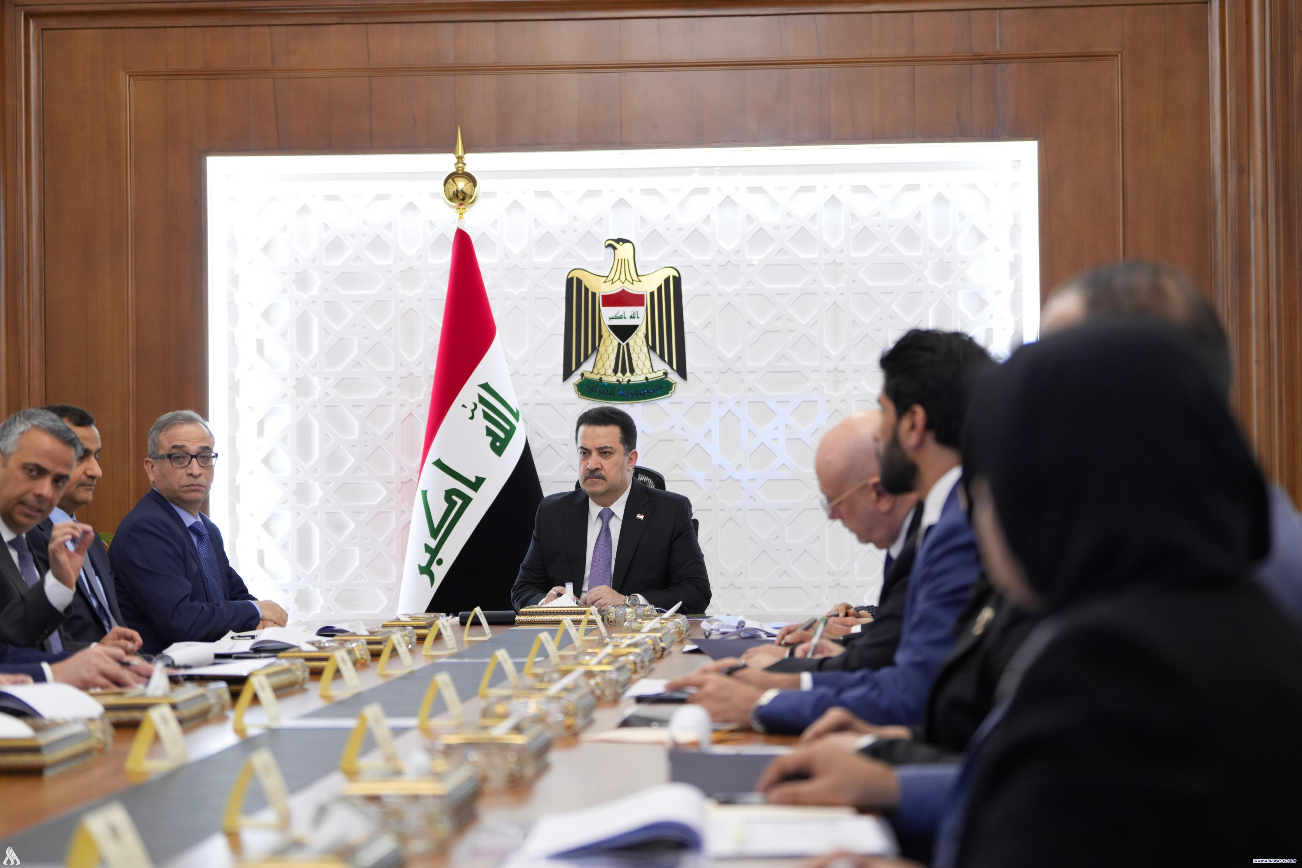 رئيس الوزراء يوجه بالإسراع بعملية إصلاح مصرفي الرافدين والرشيد وفق المعايير الدولية