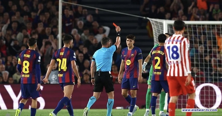 برشلونة يحتج أوروبياً ويطالب بكشف تسجيلات الـVAR بعد مواجهة أتلتيكو