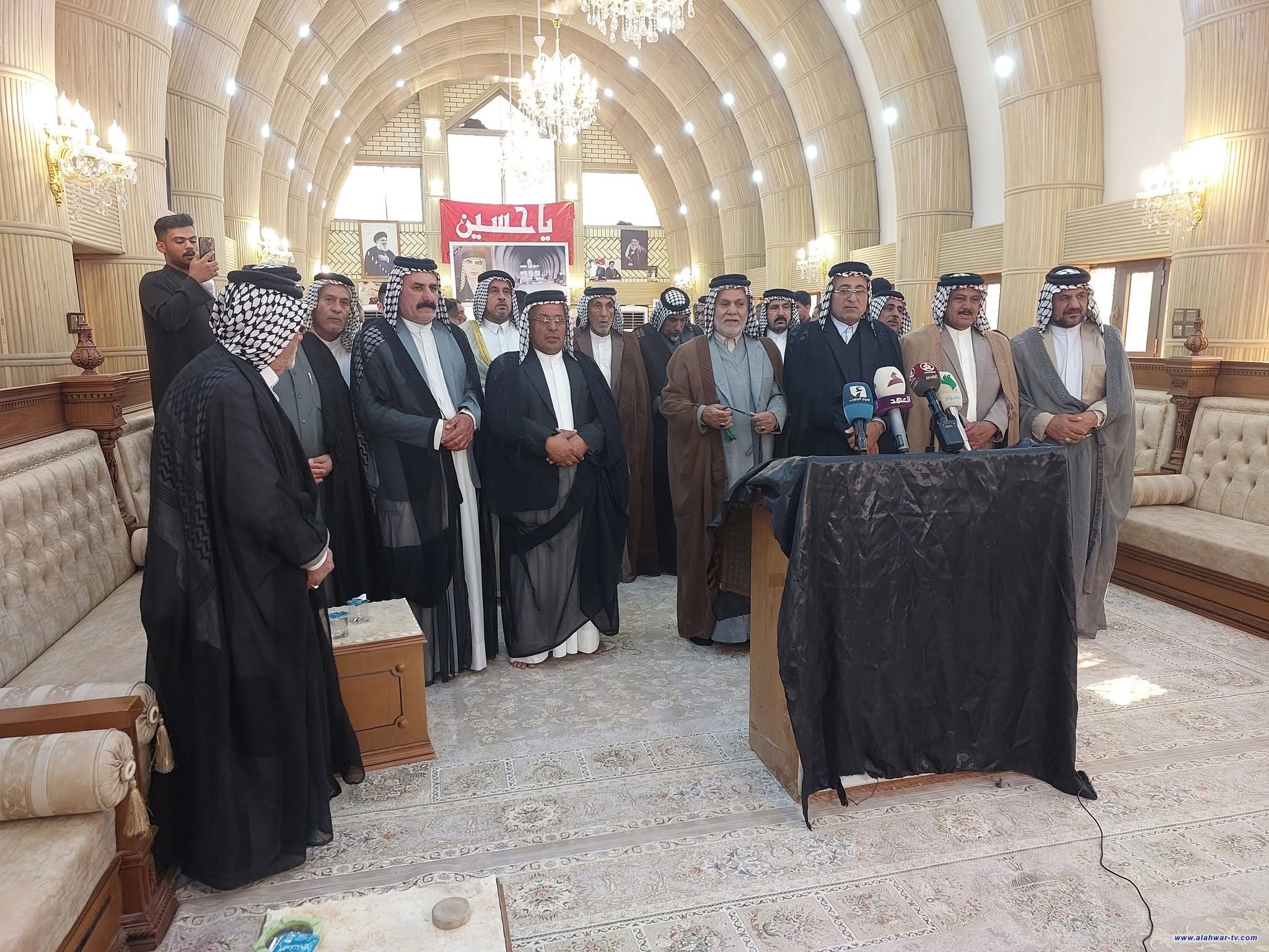 عشائر بني خيكان تعتذر للحاج هادي العامري وتؤكد رفضها للتصرفات الفردية