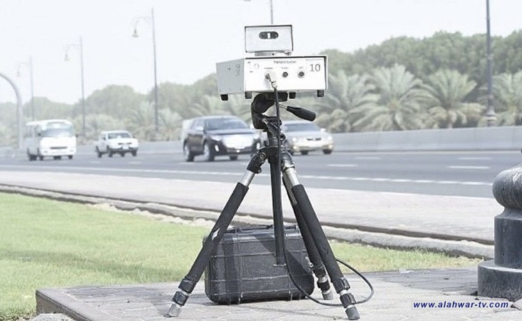 باستخدام تكنولوجيا حديثة.. المرور تتخذ إجراءات لمنع السرعة المفرطة في الطرق الخارجية