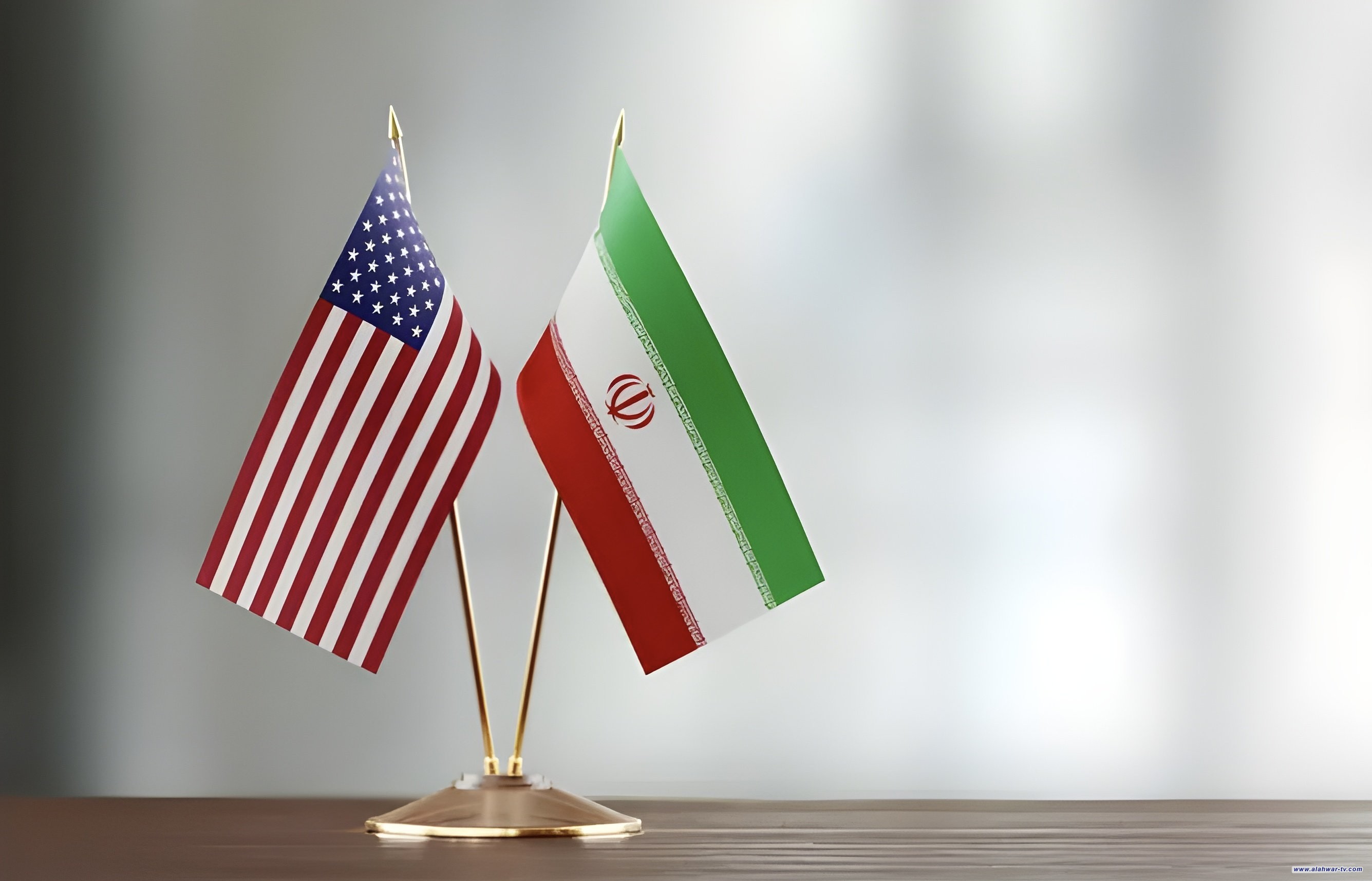 أكسيوس: اقتراح أمريكي بإطلاق 20 مليار دولار من أموال إيران مقابل تخليها عن اليورانيوم