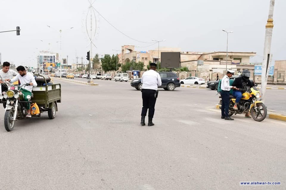 مرور ذي قار تباشر بحملة لمحاسبة الدراجات النارية غير المسجلة وتوعيتهم بالأنظمة المرورية وأهمية التسجي