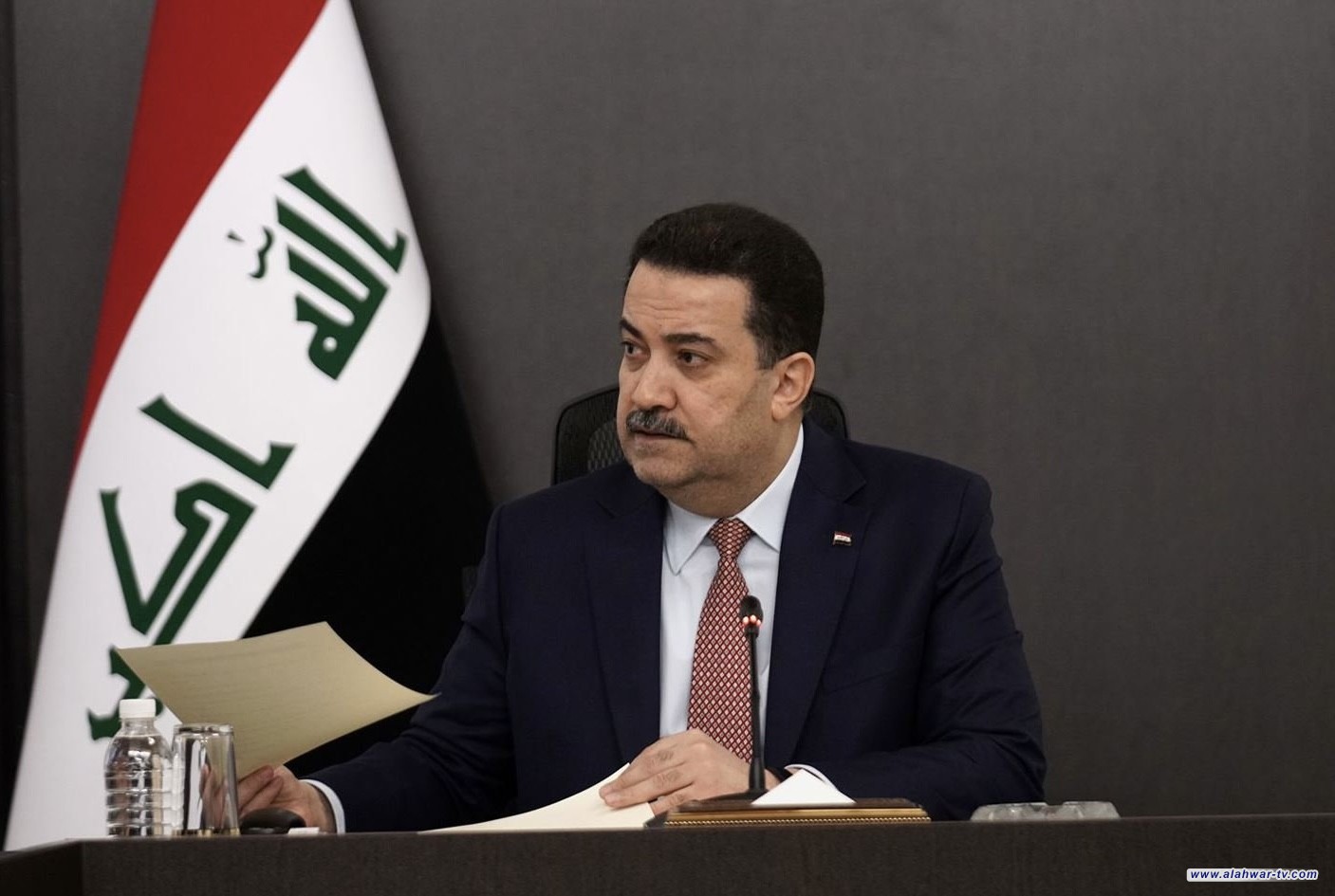 رئيس الوزراء يوجّه بتشكيل لجنة لحل مشكلة خريجي الكليات الطبية