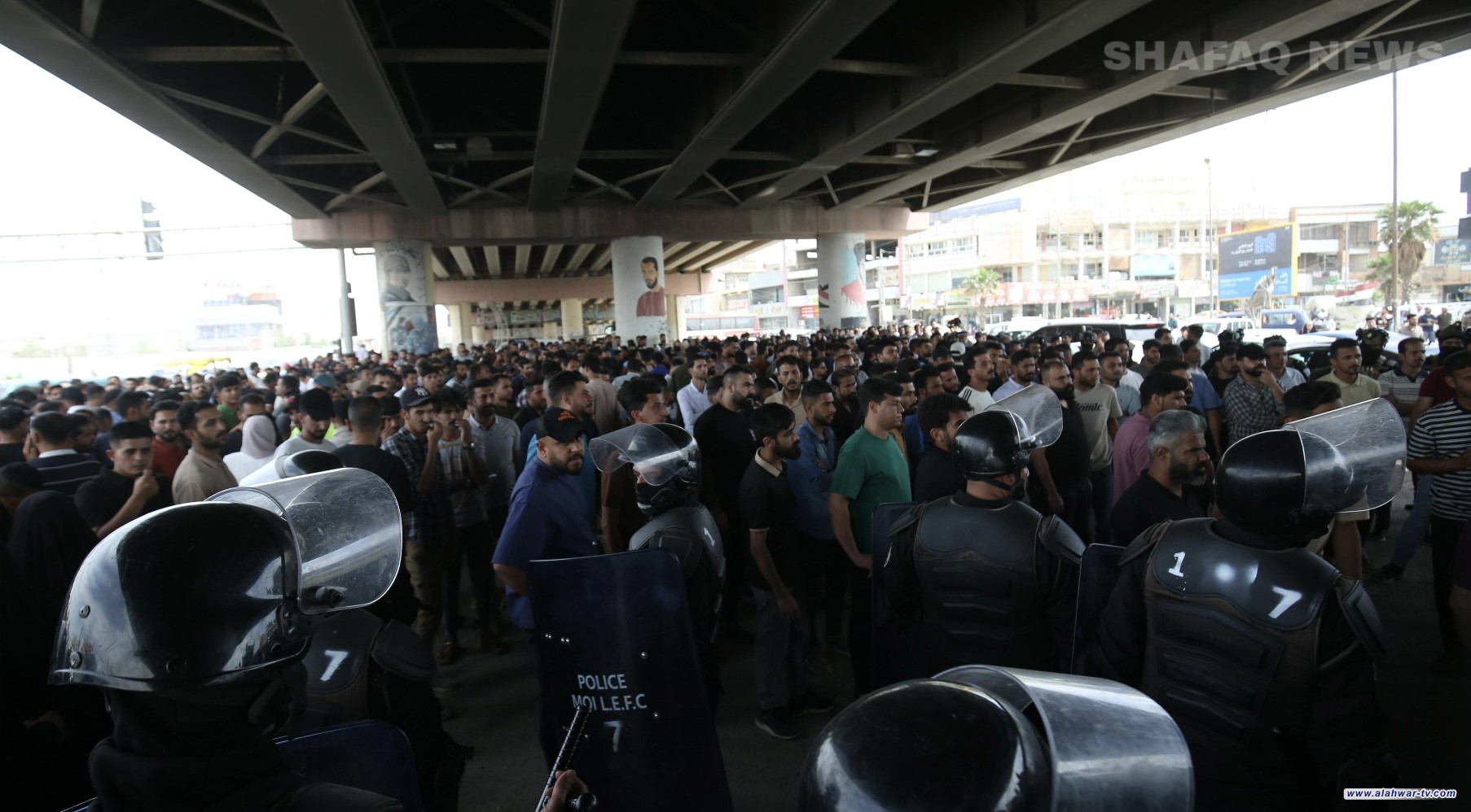 المعلمون العراقيون غاضبون  إضرابات واحتجاجات لليوم الثاني