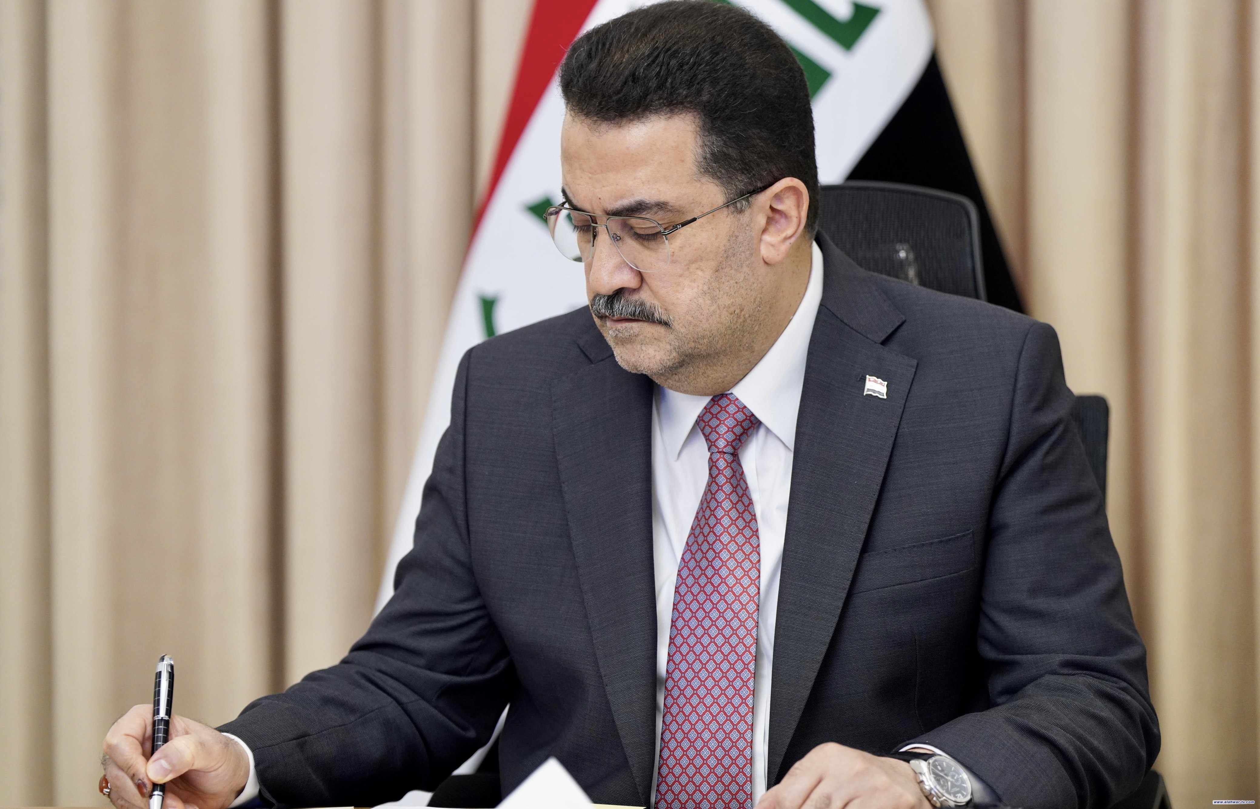 رئيس الوزراء مستذكراً استشهاد السيد الصدر ونجليه: مدرسة مرجعية وعلمية وأخلاقية