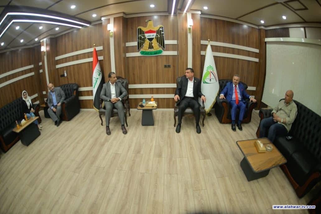 محافظ ذي قار يبحث مع وفد آسياسيل تعزيز التعاون في تطوير البنية الرقمية