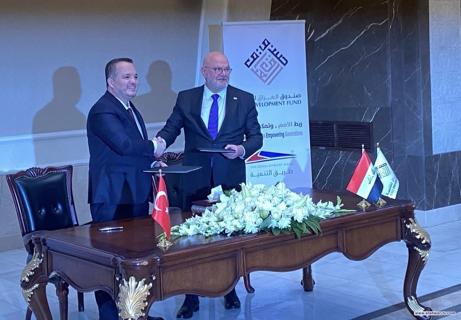 ضمنها طريق التنمية .. العراق وتركيا يوقعان مذكرة تفاهم لتعزيز التعاون طويل الأمد