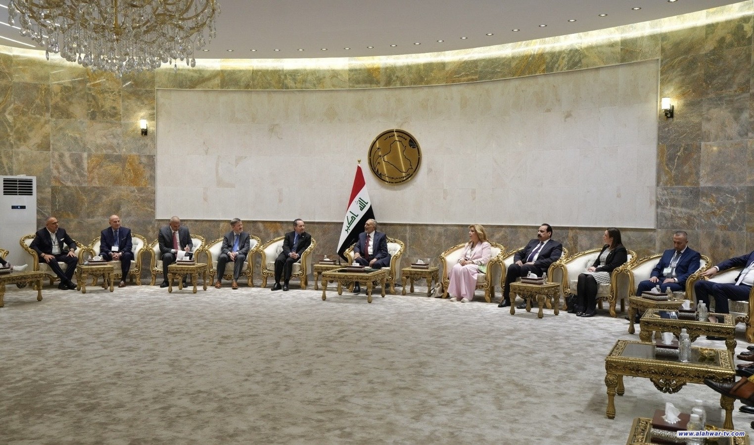 الوفد التجاري الأمريكي: العراق يمثل سوقاً واعداً للاستثمار