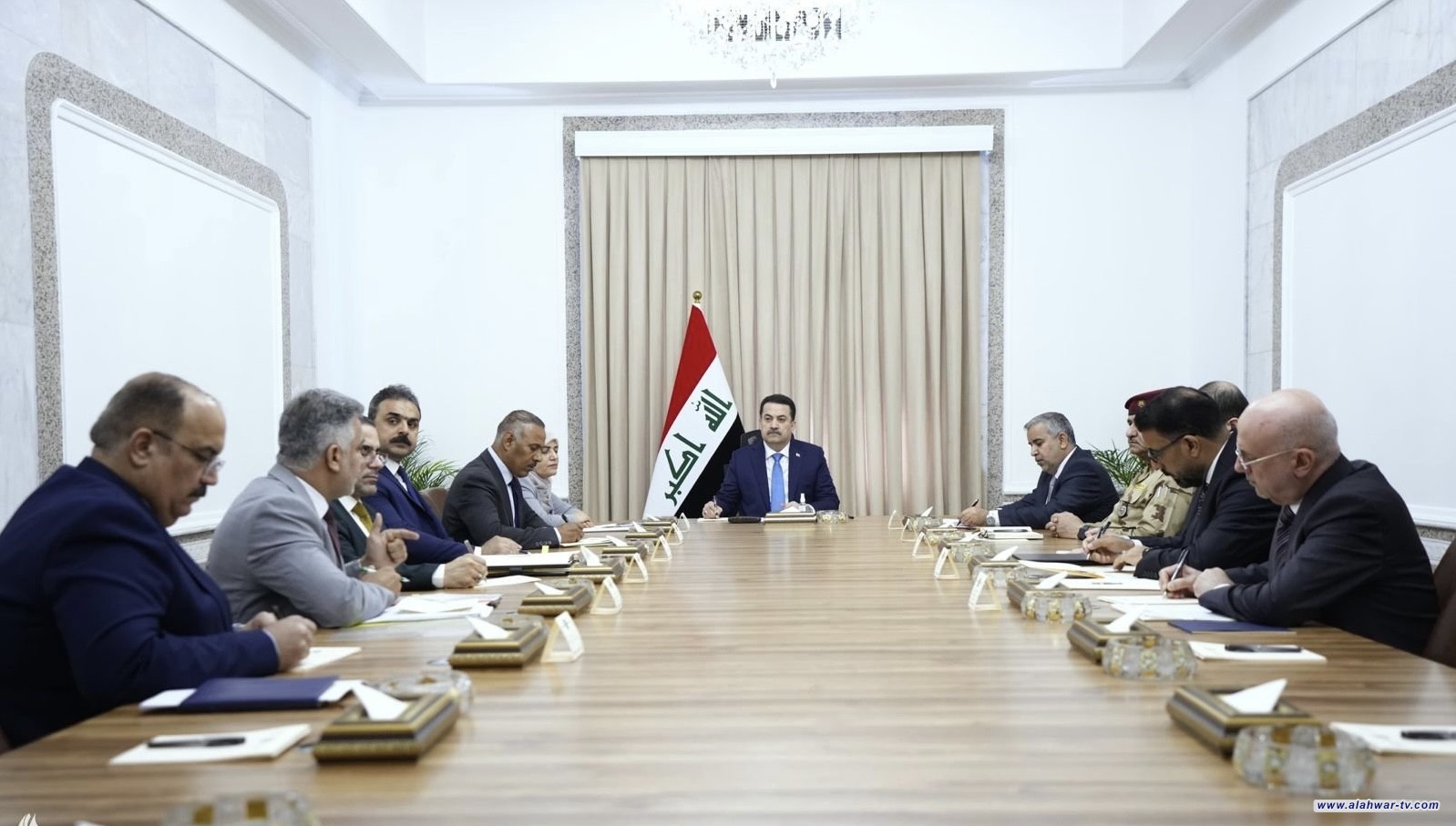 رئيس الوزراء يوجه بإكمال متطلبات موسم تسويق الحنطة وإعداد دراسة لبناء سايلوات جديدة