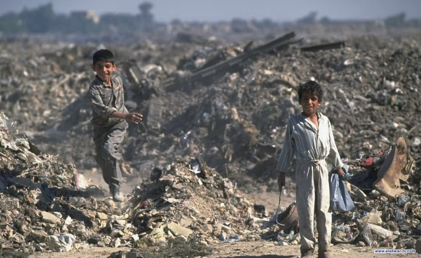 الانهيار الصامت.. كيف دمر المقبور صدام حسين اقتصاد العراق وأفقر شعبه