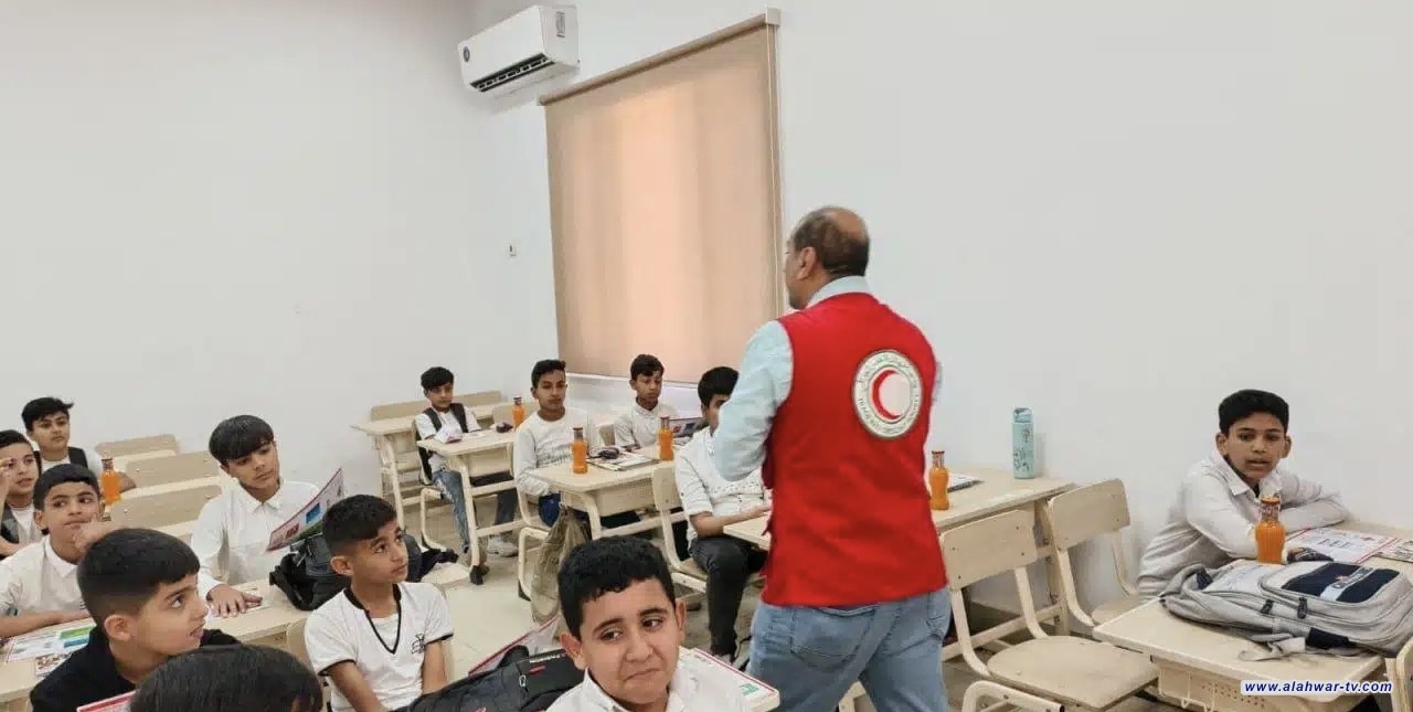 الهلال الأحمر العراقي ينفذ حملة توعوية للتهيؤ للزلازل تستهدف عشر مدارس في قضاء الرفاعي