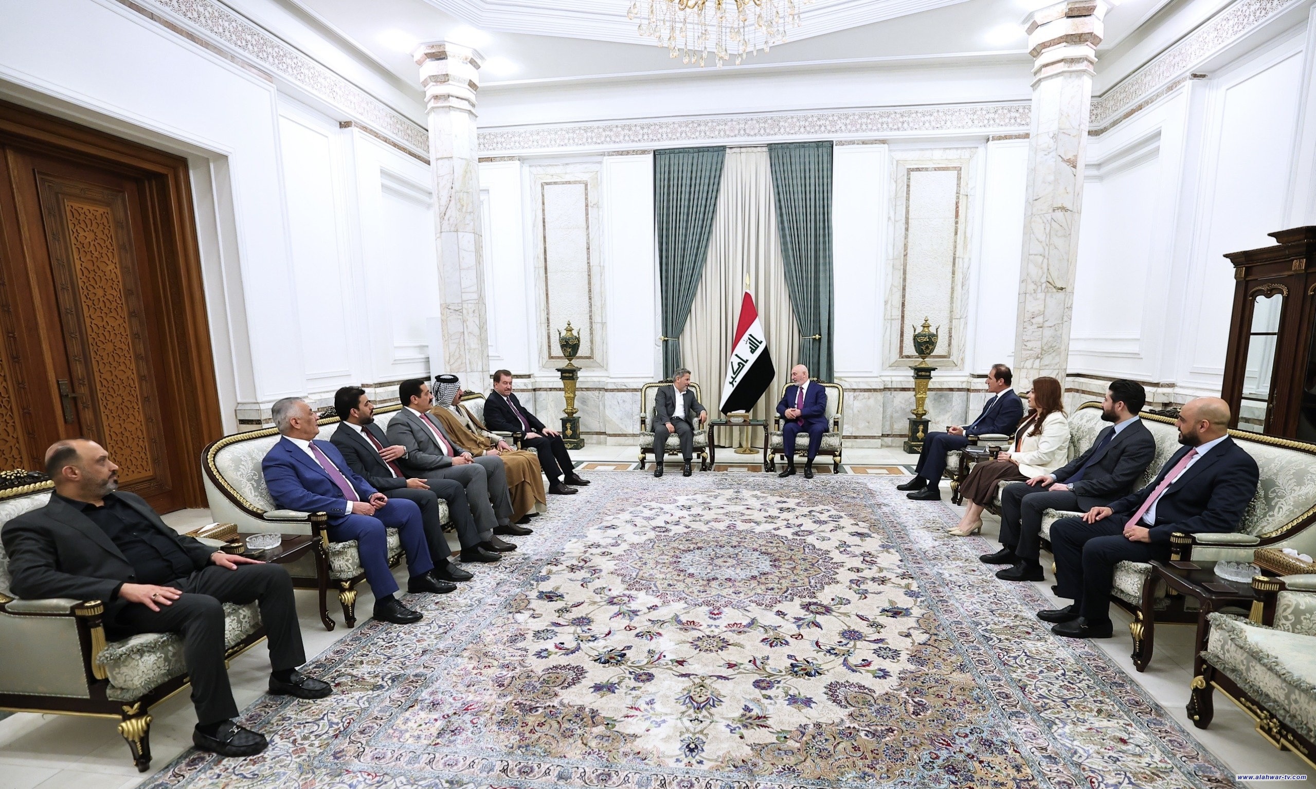 رئيس الجمهورية يؤكد أهمية دور البرلمان في سن التشريعات ذات العلاقة بحياة المواطنين