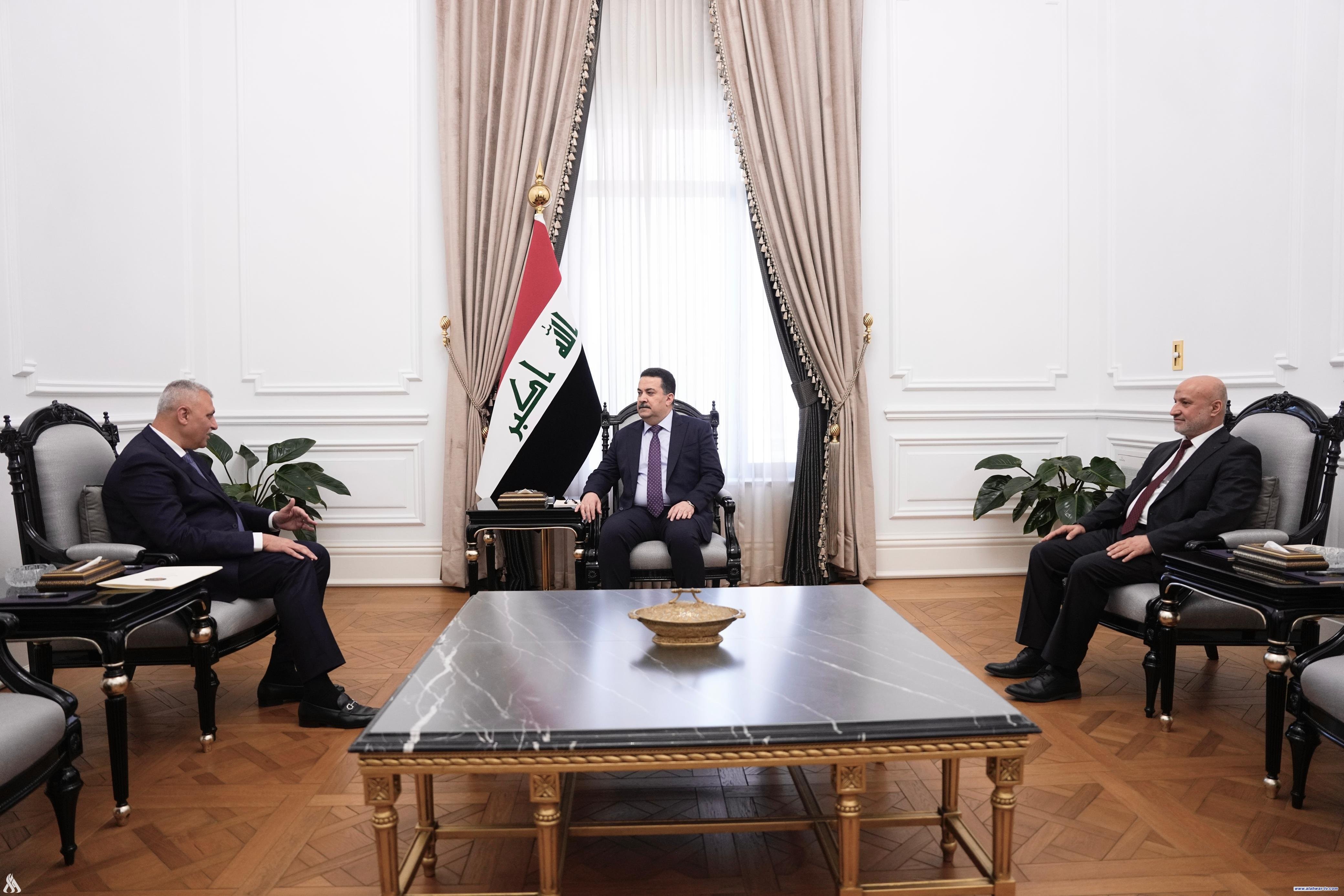رئيس الوزراء: أهمية الارتقاء بالتواصل الفني والاستخباري بين الأجهزة الأمنية في العراق ولبنان