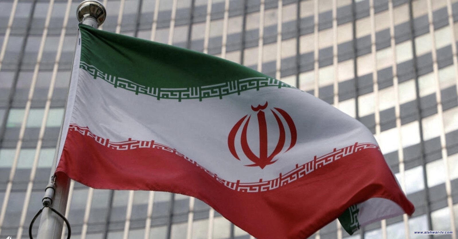 الحرس الثوري الإيراني: استهدفنا 3 قواعد عسكرية للكيان في محيط تل أبيب