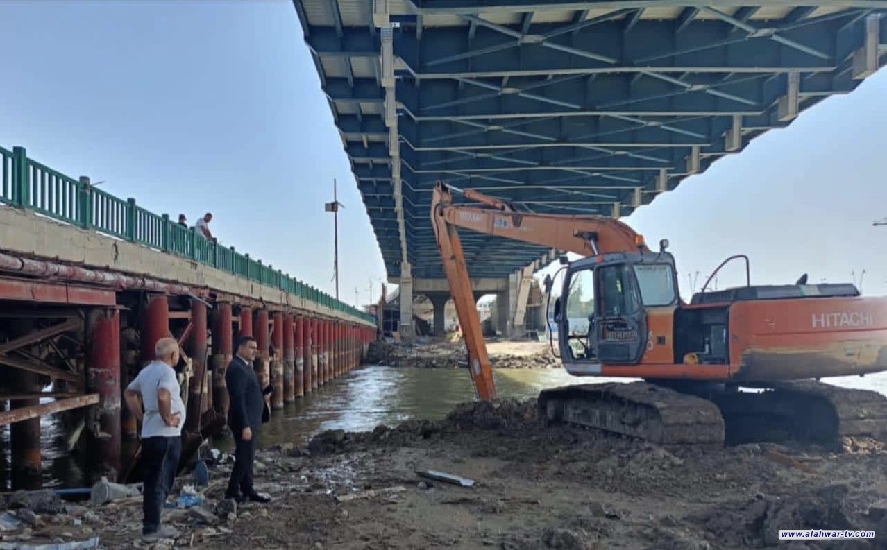 مدير الموارد المائية في ذي قار يعلن المباشرة برفع اللسان الترابي تحت جسر الزيتون وسط الناصرية لتوجيه المياه نحو الأهوار