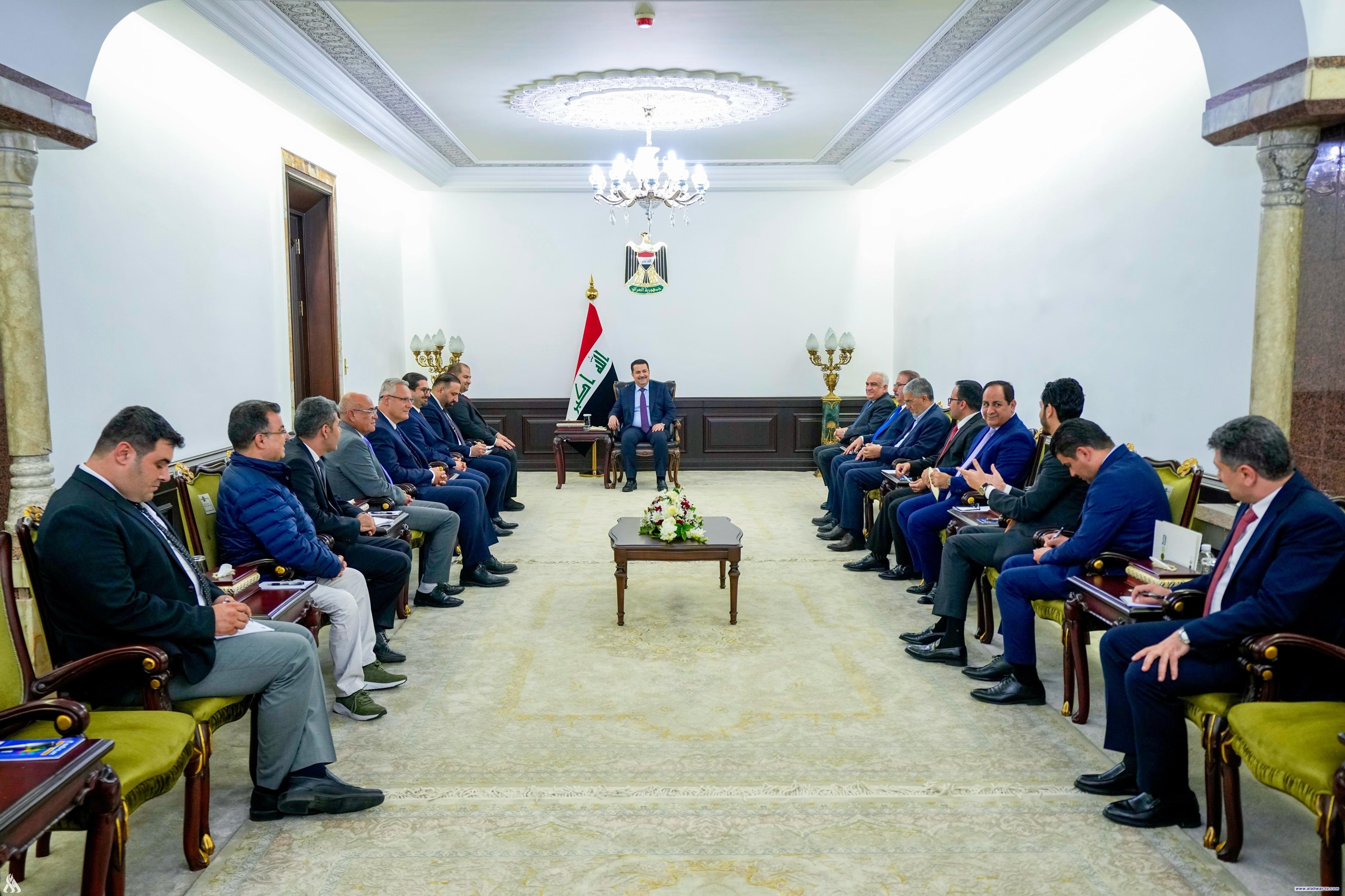 رئيس الوزراء يبدي قلق العراق من التدخل الأجنبي في سوريا