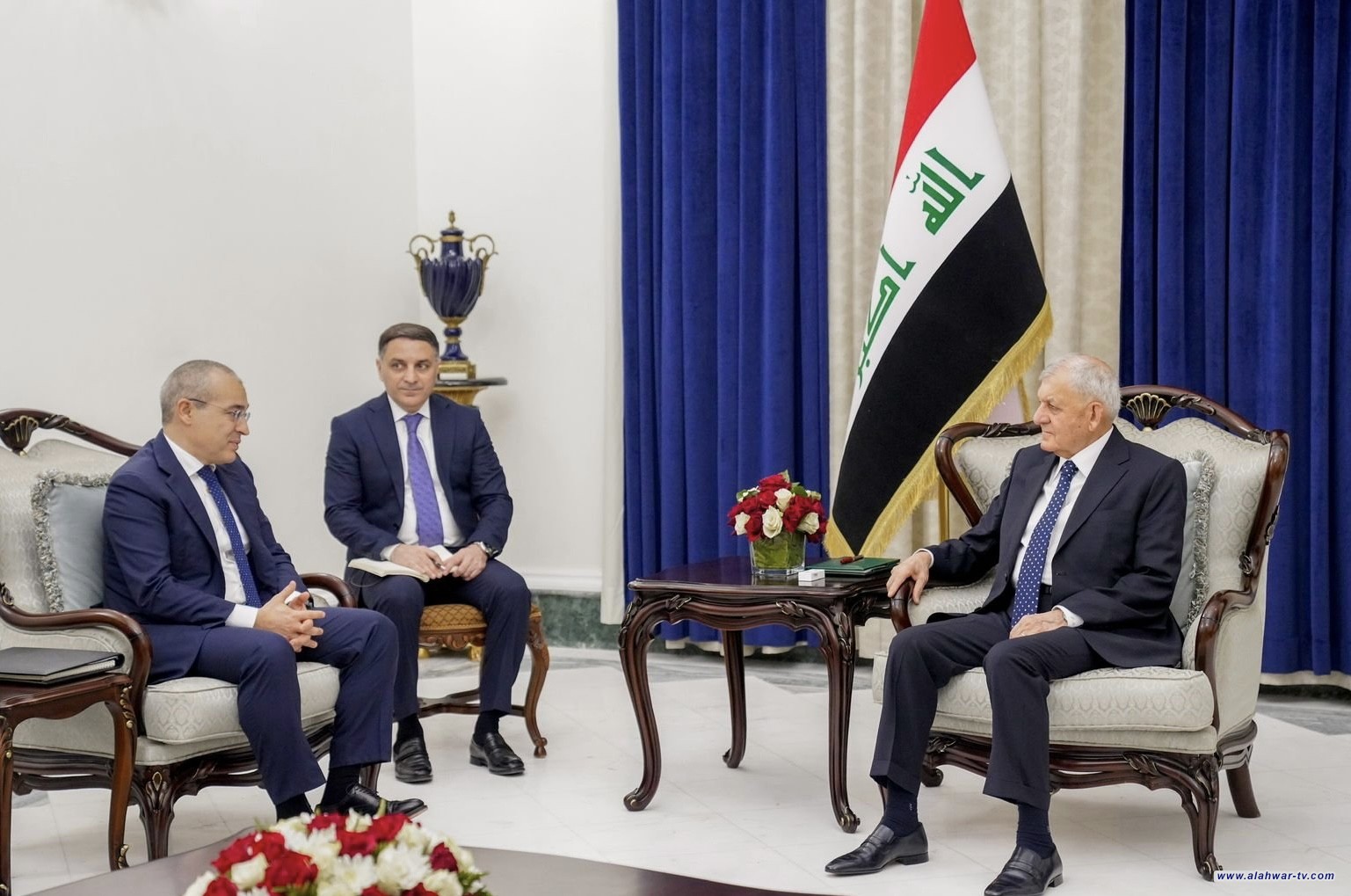 رئيس الجمهورية :العراق يتطلع لدخول شركات أذربيجانية إلى السوق المحلية