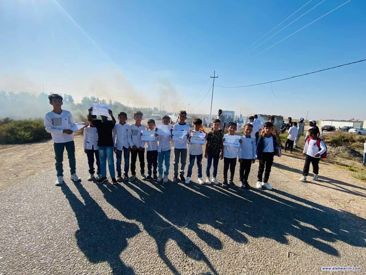 تظاهرة لطلبة احدى المدارس شرق ذي قار للمطالبة بتوفير كادر تدريسي وتوسيع البناية