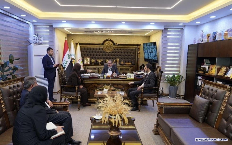 وزير التجارة يعلن إطلاق حملة بيع المواد الغذائية الاساسية باسعار تنافسية