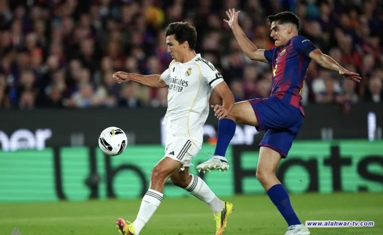 برشلونة يهزم ريال مدريد ويتوج رسمياً بلقب الليجا
