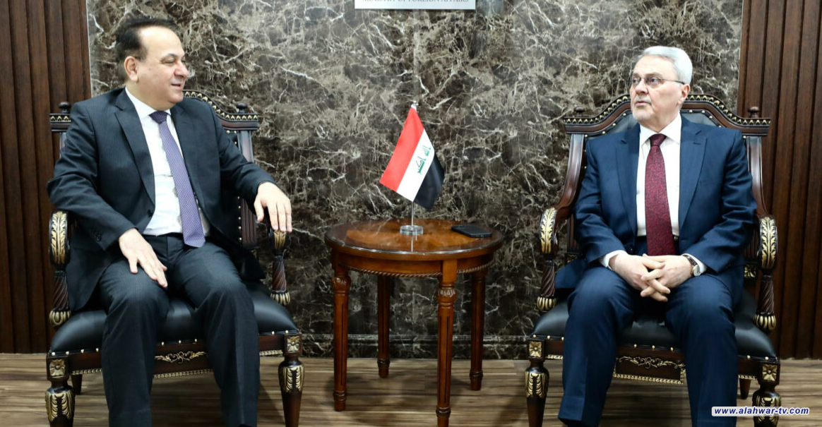 العراق يستدعي السفير اللبناني إثر تصريحات عون بشأن الحشد