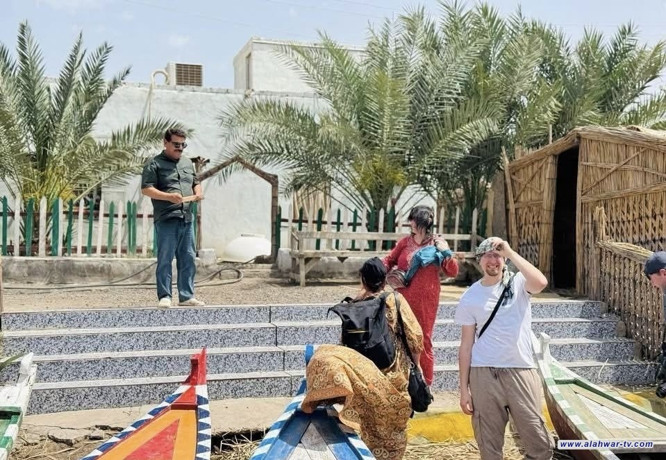 السياح الأجانب يواصلون التوافد على أهوار الجبايش وسط أجواء ساحرة في ذي قار