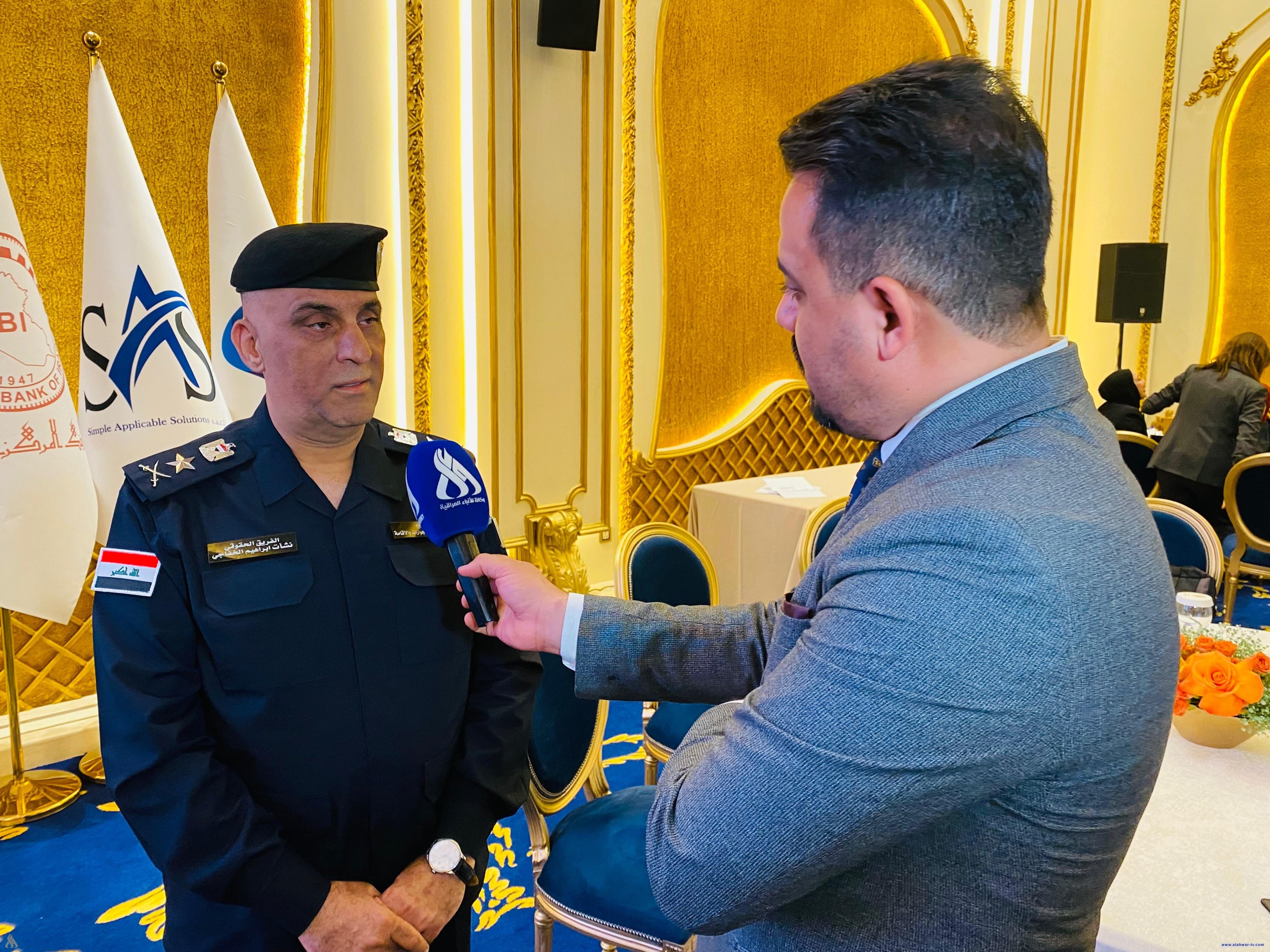 الداخلية تعلن اعتماد التوقيع الإلكتروني بالجوازات وقرب إطلاق مشروع جديد بإدارة البيانات