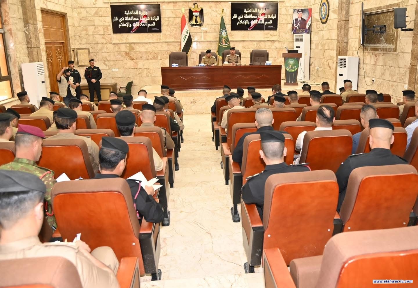 مؤتمر أمنى موسع لقيادة شرطة ذي قار لمناقشة تطوير وتحديث الخطط الأمنية