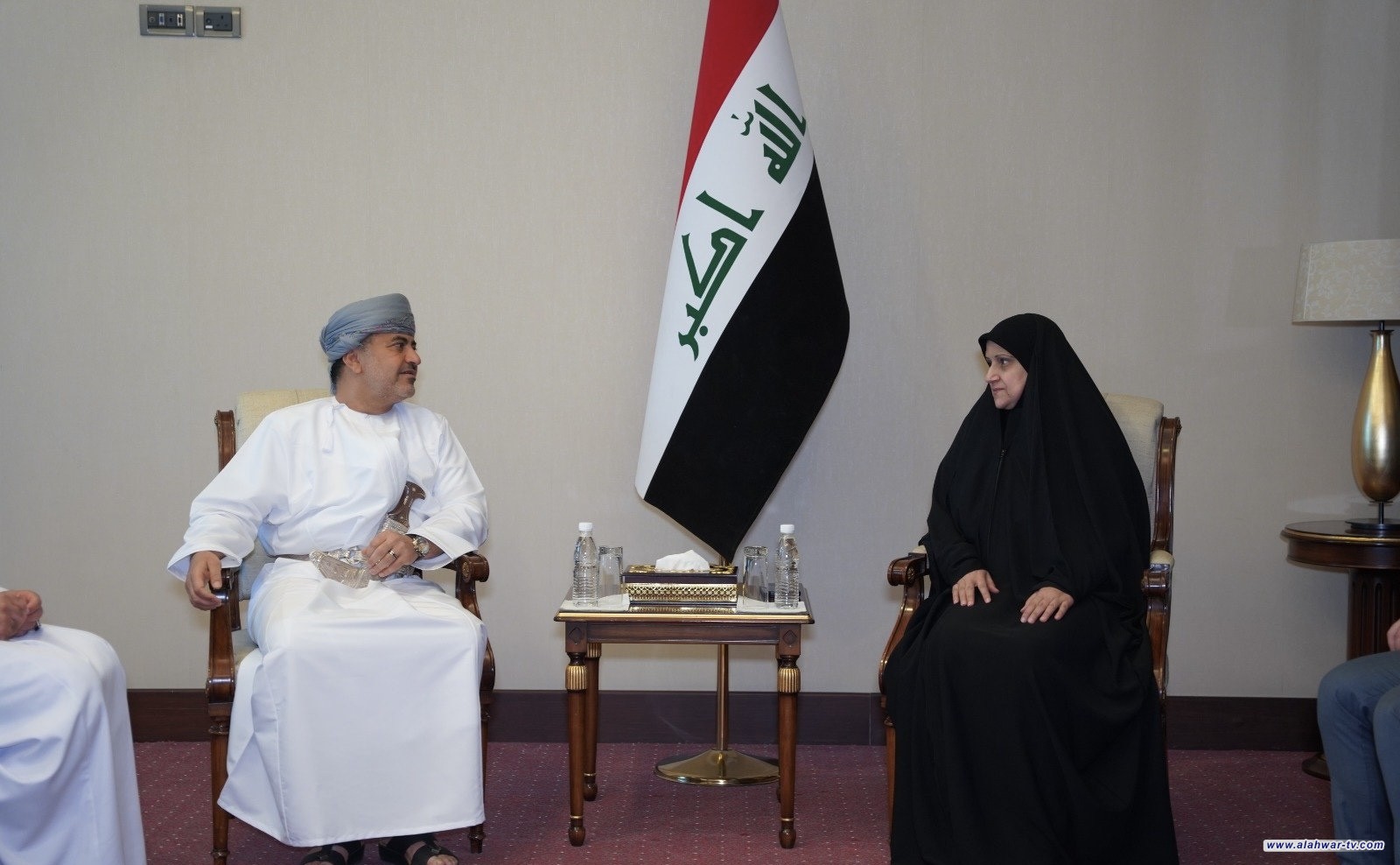 وزيرة الاتصالات تبحث مع نظيرها العماني مشاريع الترانزيت والتحول الرقمي