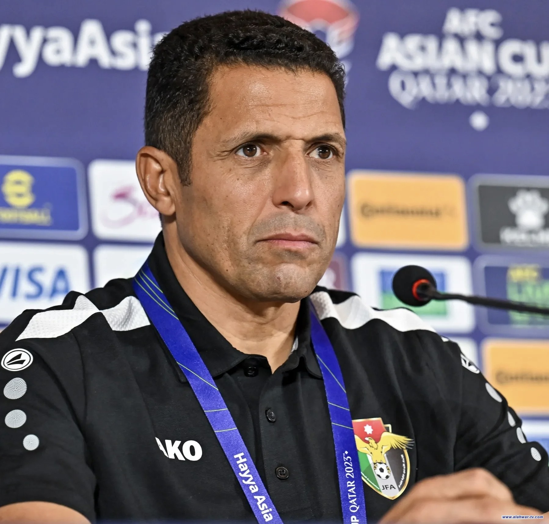 الجزيرة الإماراتي ينفي تولي عموتة تدريب المنتخب العراقي