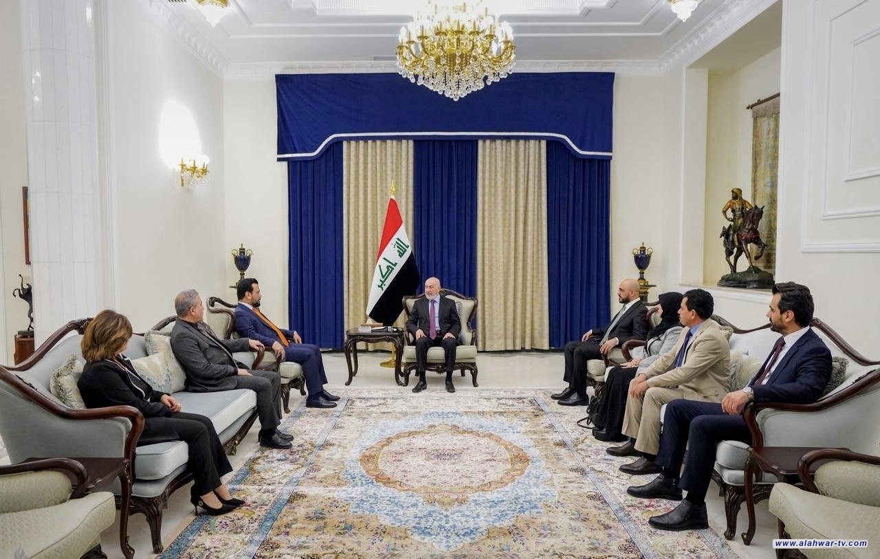 رئيس الجمهورية يستقبل رئيس وأعضاء مجلس الأمناء ويشيد بمراحل التطوير في شبكة الإعلام العراقي