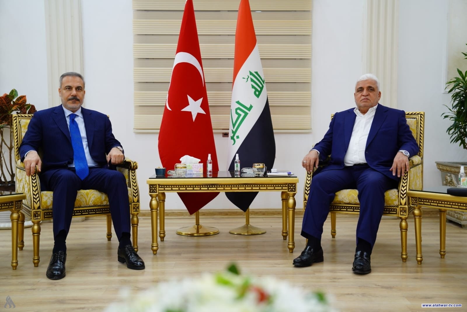 الفياض يبحث مع وزير الخارجية التركي تعزيز التعاون الأمني بين البلدين