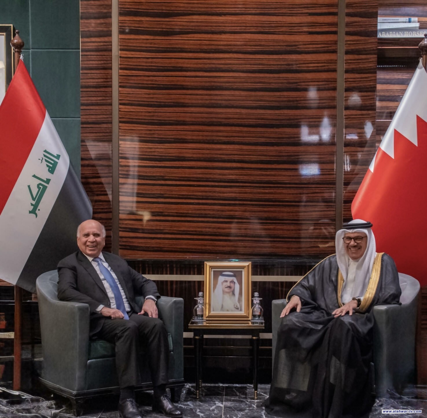 وزير الخارجية يصل إلى المنامة