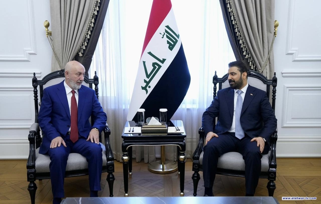 رئيسا الوزراء والجمهورية يؤكدان ضرورة استمرار التنسيق بين الرئاسات الأربعة بما يحفظ الاستقرار