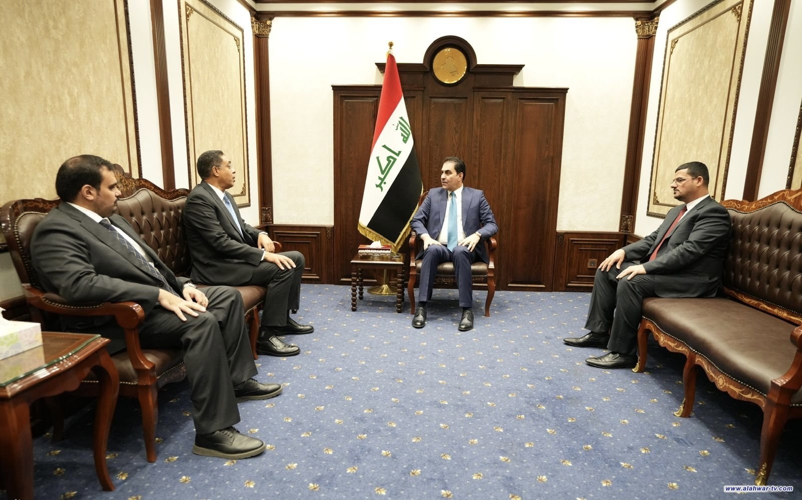 المندلاوي والسفير الكويتي يبحثان آليات تعزيز التبادل التجاري وتشجيع الاستثمار بين البلدين