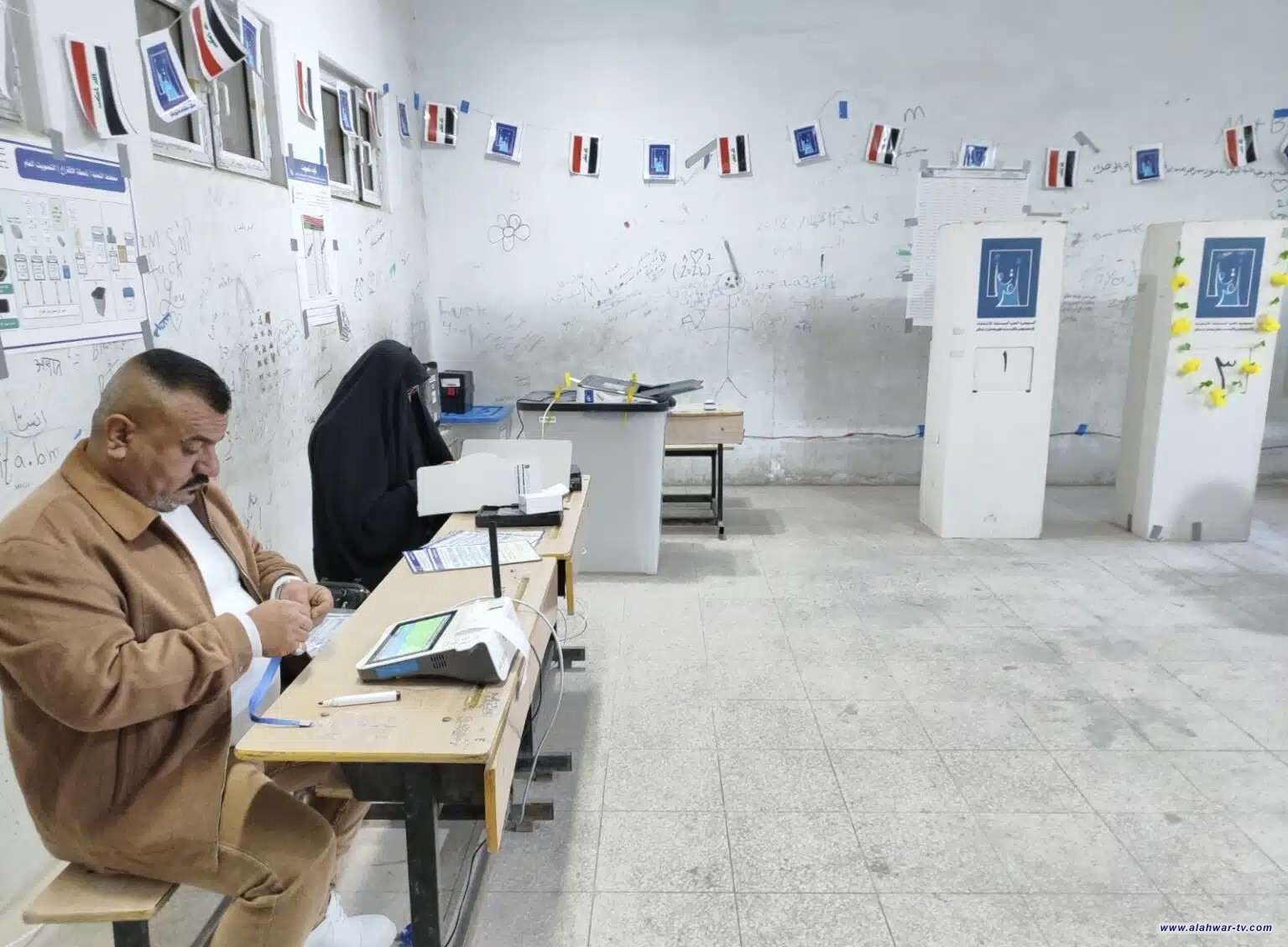 انتخابات ذي قار: 12200 موظف اقتراع يشاركون في تنظيم العملية الانتخابية