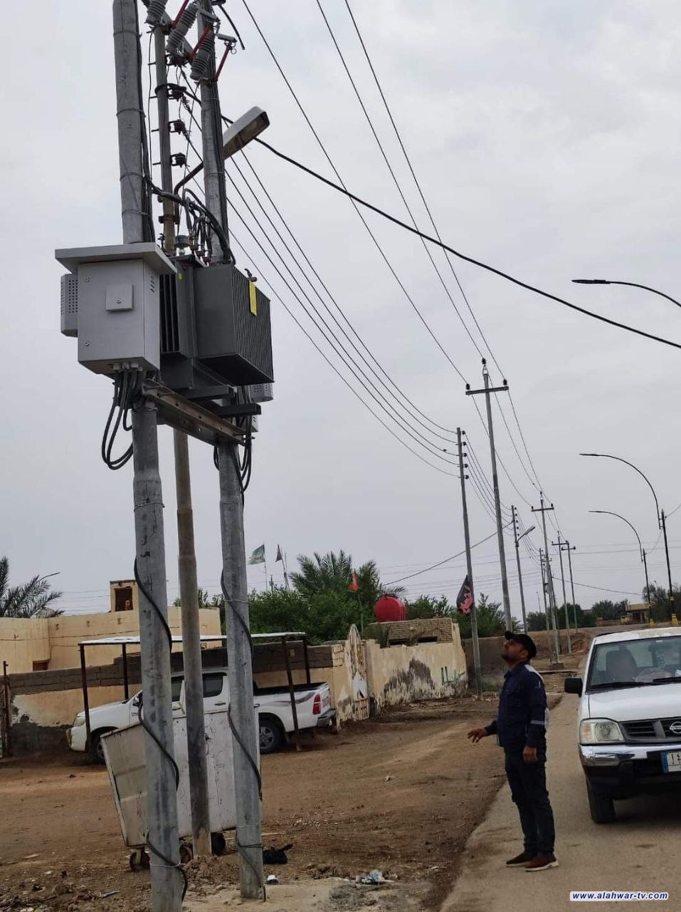 كهرباء ذي قار تُنجز أعمال فك اختناق الشبكة الكهربائية لقرية ال بوشامة في ناحية المنار