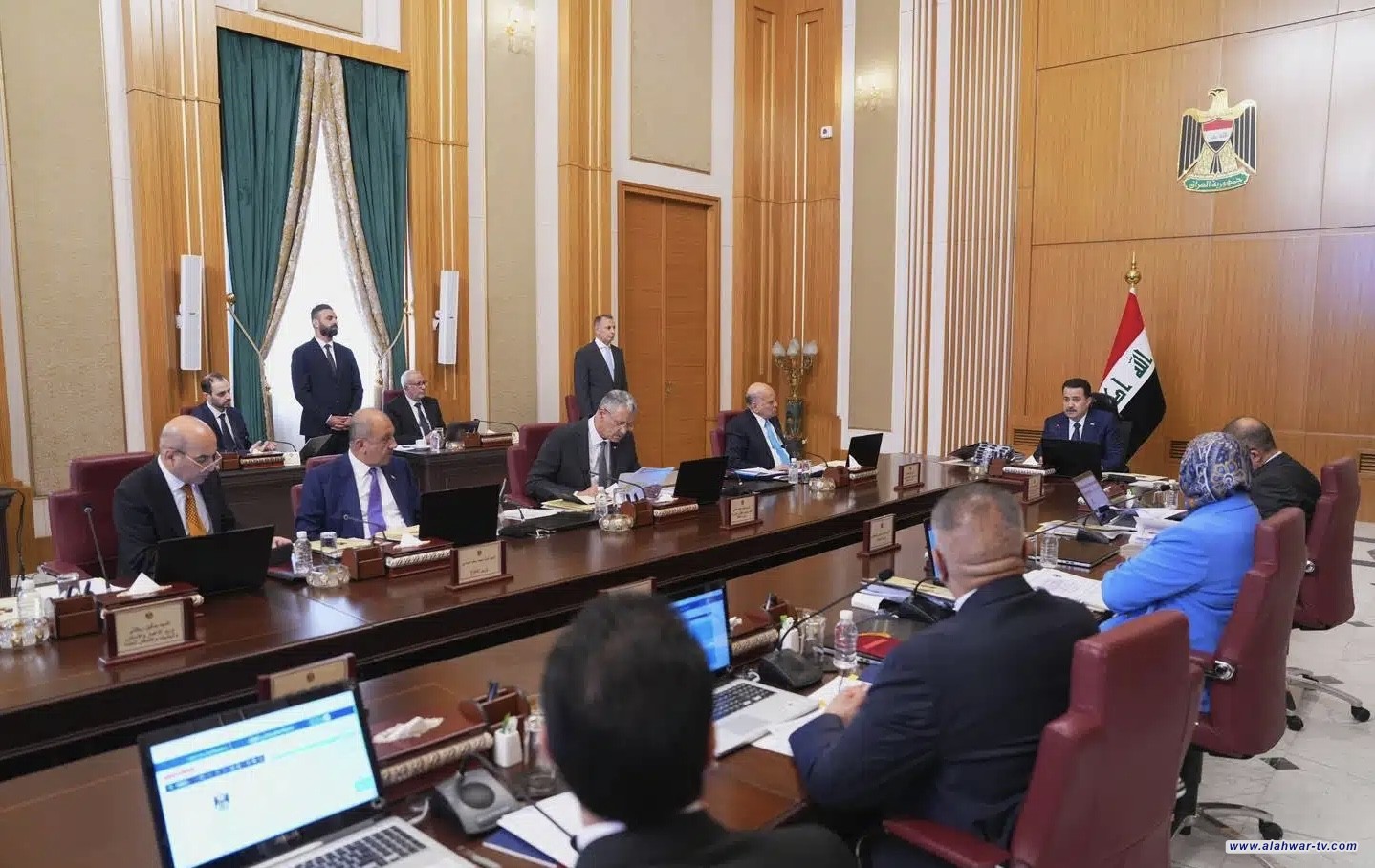 مجلس الوزراء يوافق على زيادة كلفة مشاريع الغراف وإنشاء ملعب بسعة 20 ألف متفرج