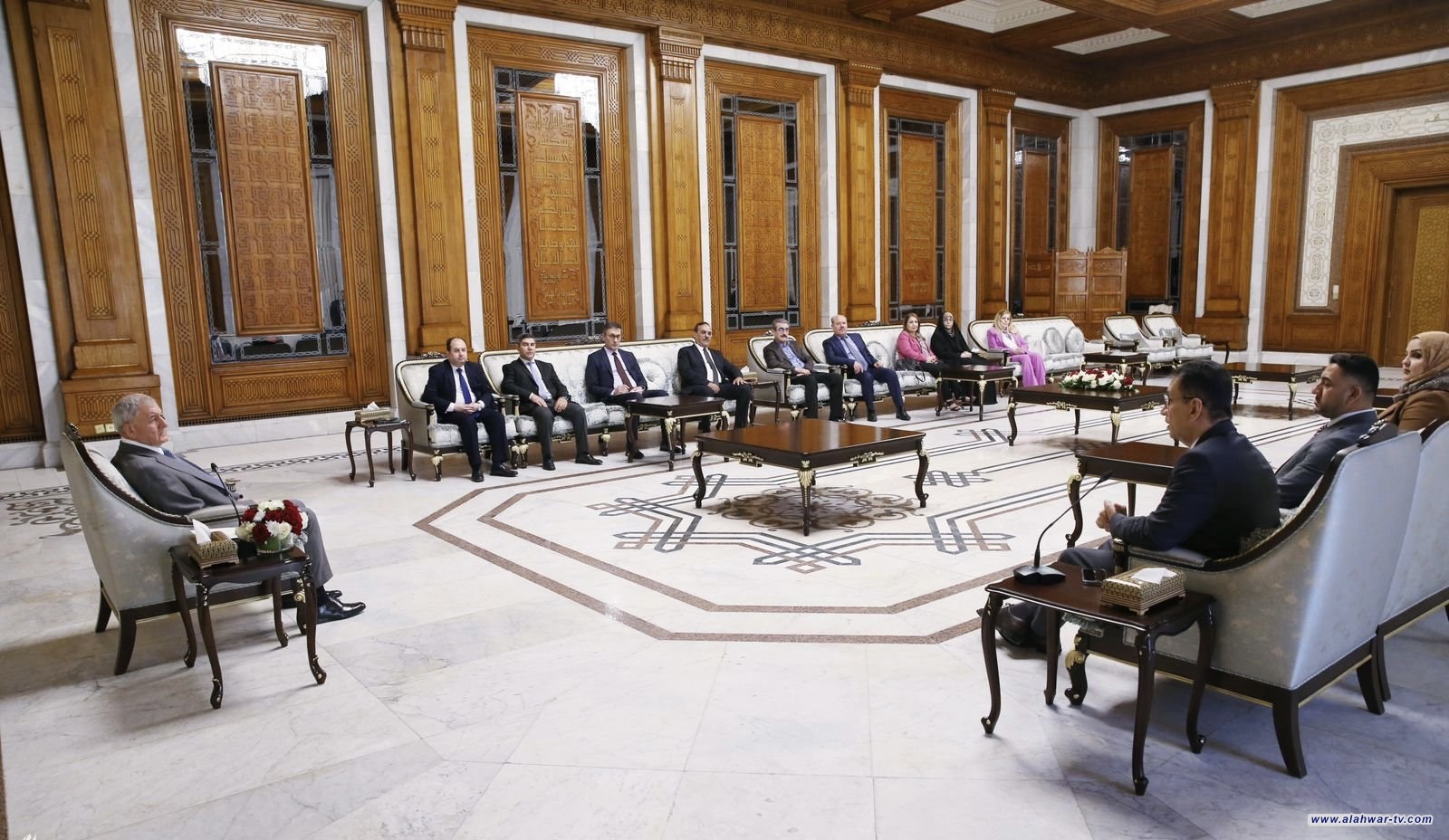 رئيس الجمهورية: العمل جارٍ على إعادة النظر بقرارات مجلس قيادة الثورة المنحل