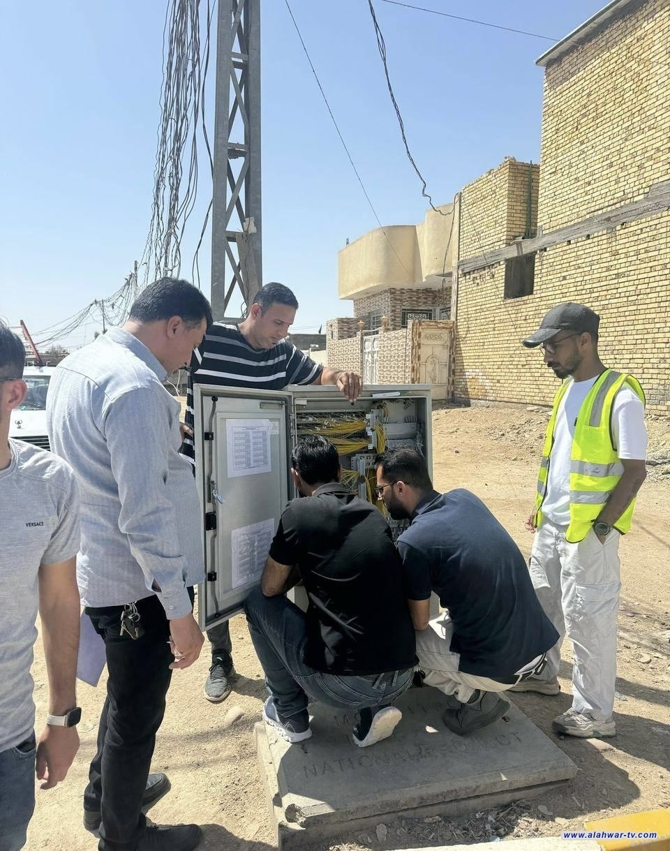 ذي قار تعزز خدمات الإنترنت بإدخال 10 كابينات جديدة للكابل الضوئي إلى الخدمة