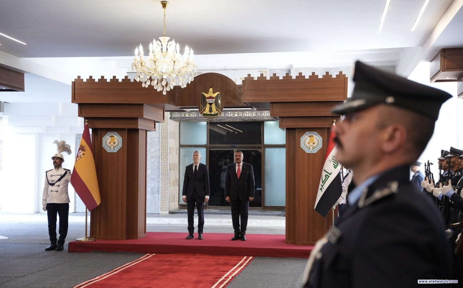 وزير الداخلية ونظيره الإسباني يناقشان التعاون في مجال التدريب وبناء القدرات