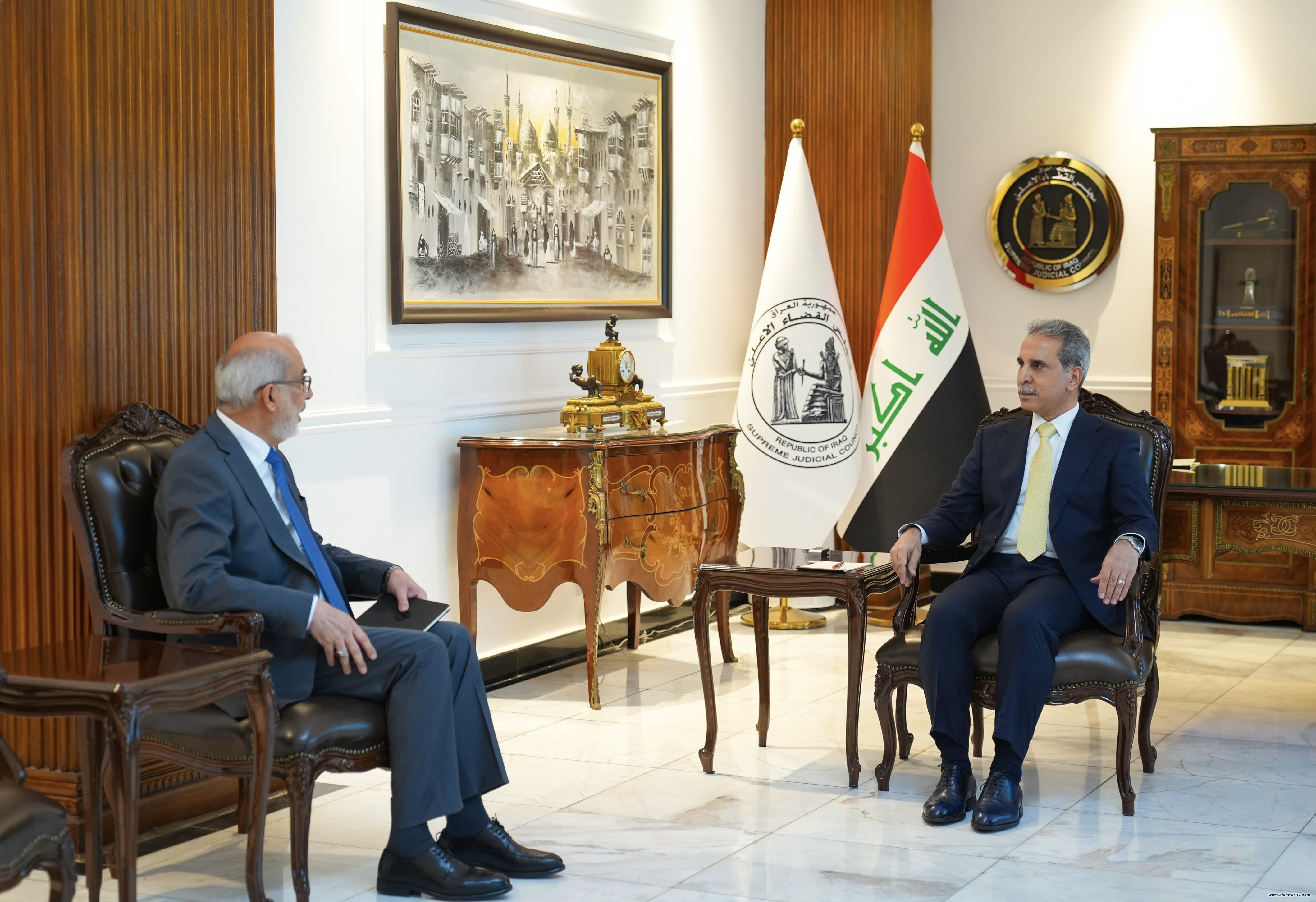 القاضي زيدان يبحث مع وزير النفط القضايا والملفات القانونية التي تخص القطاع النفطي